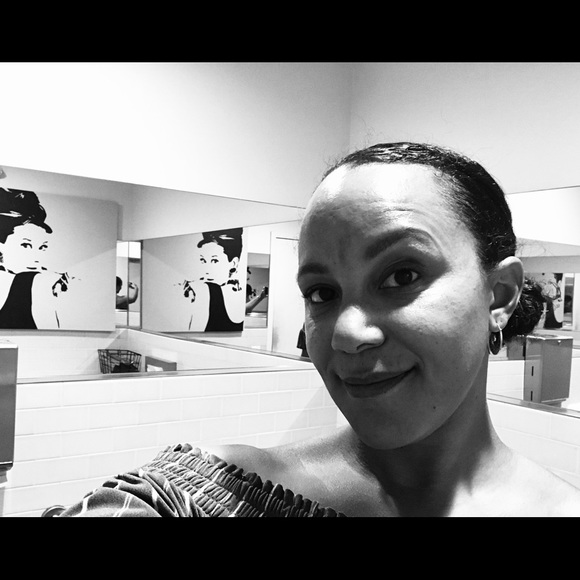 Meet your Posher, Antoinette! - Picture 6 of 12